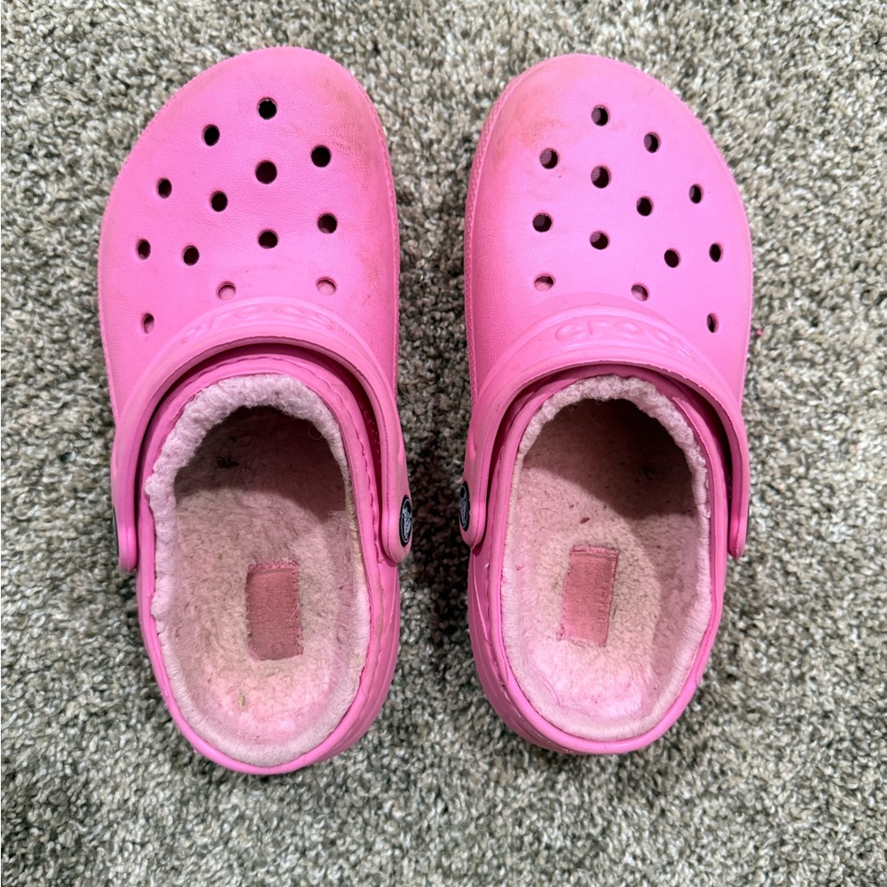 CROCS Kids Pink Fuzzy Slippers